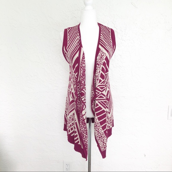 Francesca's Collections Sweaters - Francesca’s Boho Print Waterfall Knit Sweater Vest